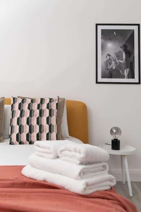 Two Bedroom Apartment By Buonomo Stays Short Lets & Serviced Accommodation In Balham With Balcony London Luaran gambar